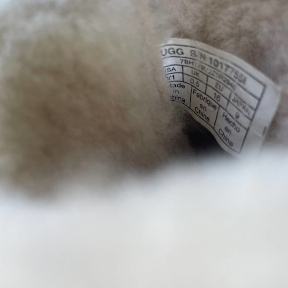 UGG Baby uggs Keelan Booties Chestnut Brown Suede Infant Shoes Size 0-6 Months - Picture 11 of 12